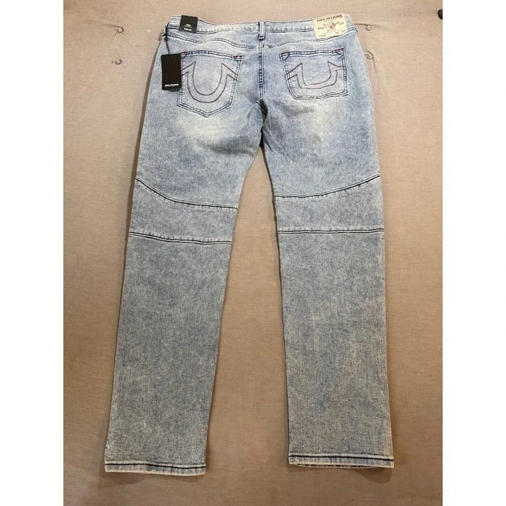 True Religion Rocco Moto Relaxed Skinny Jeans Mens Light Budding Wash NWT 38x32.